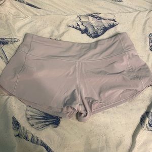 lululemon shorts size four